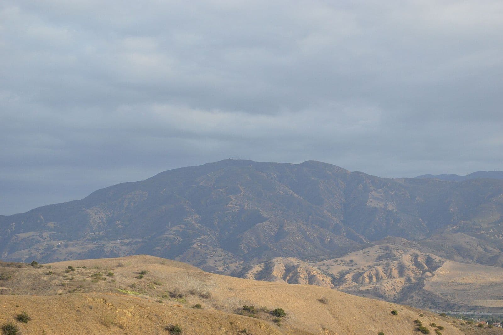 The Santa Ana Mountains seen from the hills of Yorba Linda
